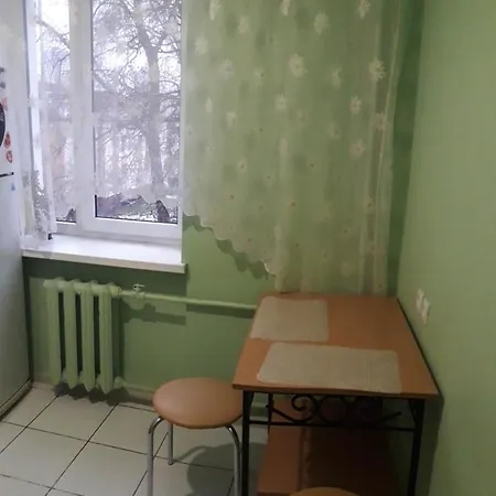 Своя Аккуратная: Cozy Retreat at Shevchenko Square Apartment Kyiv Exterior photo